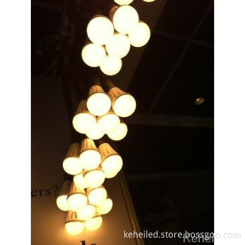LED global bulb E14/ E27 7W high lumen with replaceable driver 2800K